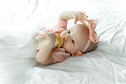 bayi asi menolak botol