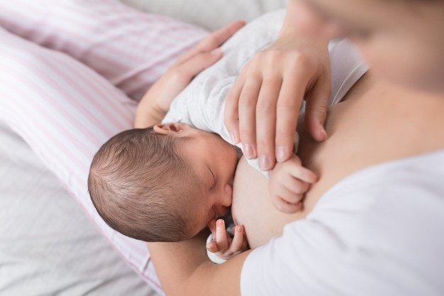 direct breastfeeding adalah