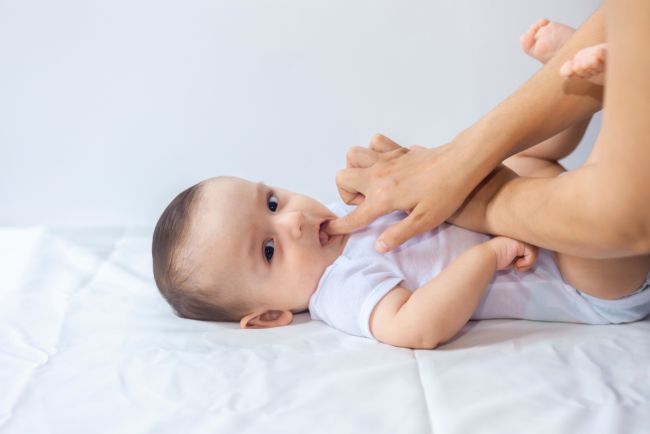 Gusi Bayi Putih, Ini Berbagai Penyebabnya, diary bunda